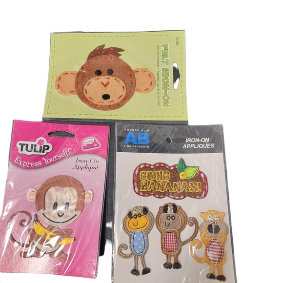 Lot Of 3 Amanda Blu Multicolor Iron‎ On Appliques Going Bananas Monkey Patches - Picture 1 of 2